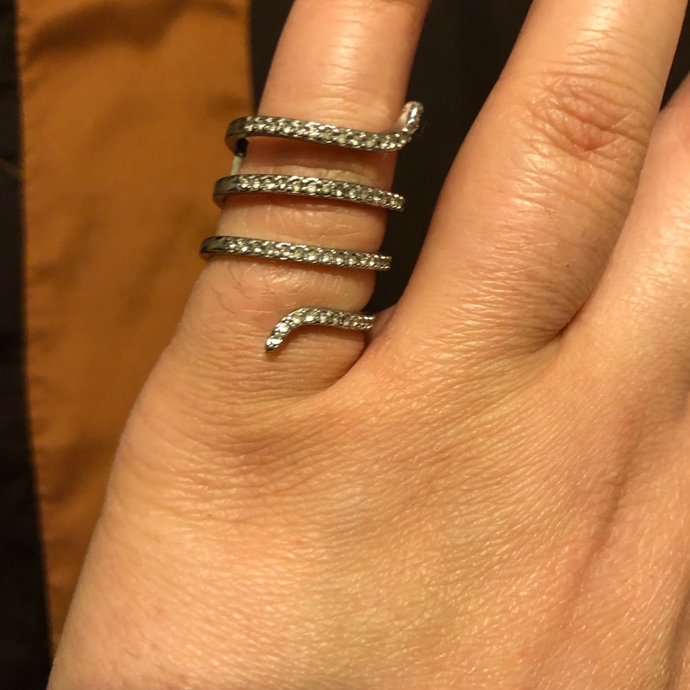 Wrap around studded ring